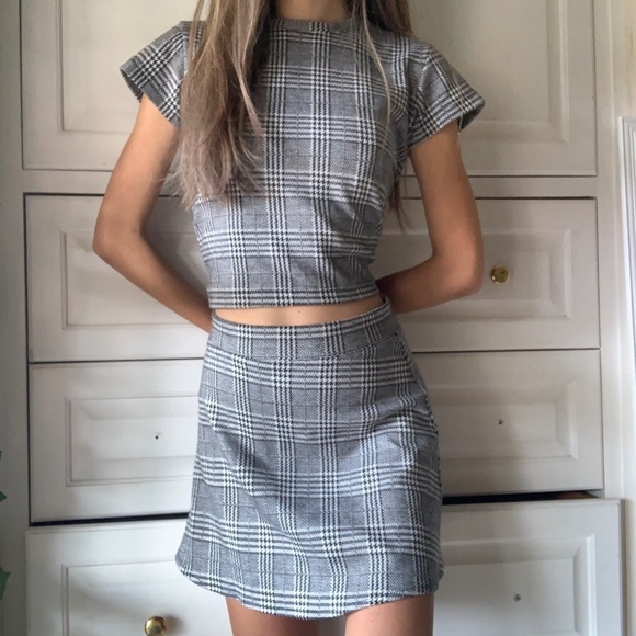 Brandy Melville Plaid Two Piece Set - Picture 1 of 5